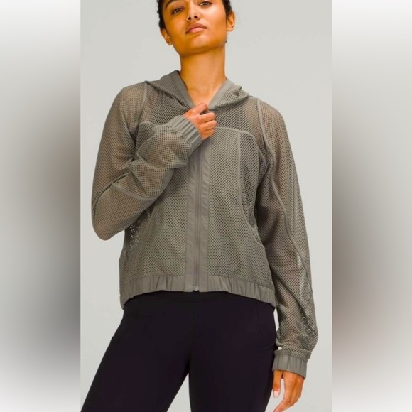 Lululemon Relaxed Fit Mesh Jacket Grey Sage / Size 6 - Picture 1 of 9